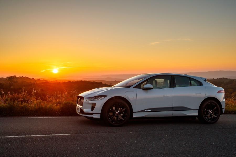  Jaguar I-Pace EV400 AWD S 2018 года  (WW) (фото 16 из 40)